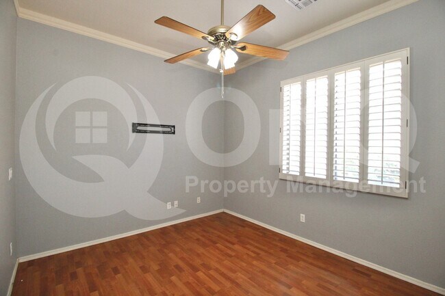 Building Photo - 1445 S Park Grove Cir