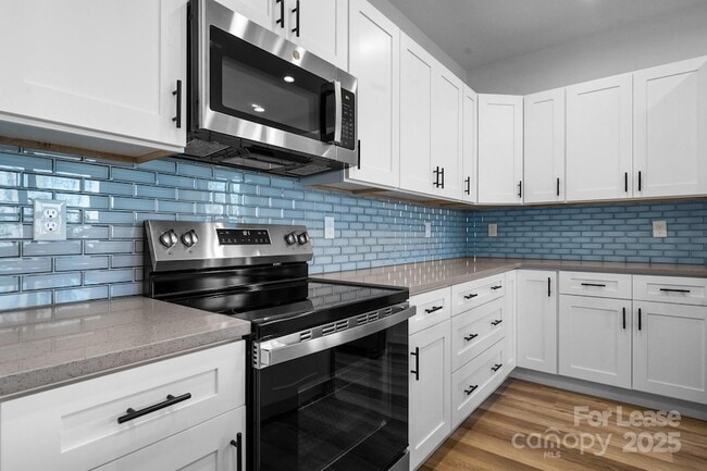 Building Photo - 115 Brentwood Dr
