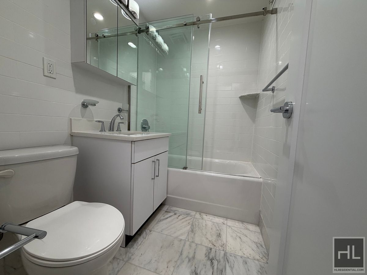 Building Photo - BEEKMAN PLACE