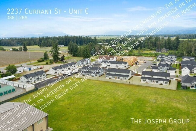 Building Photo - 2237 Currant St