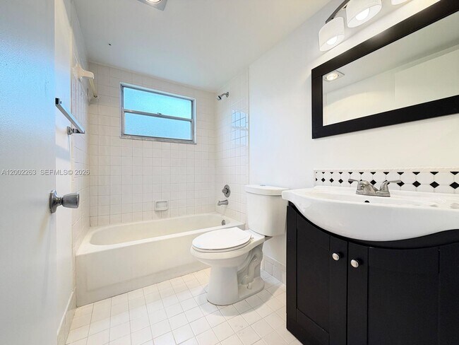 Building Photo - 251 SW 134th Way