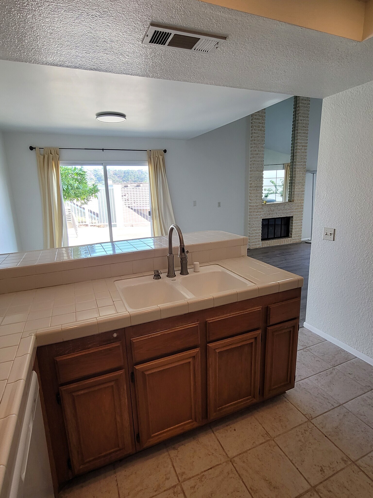 Building Photo - 35 La Costa Ct