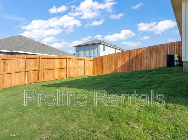 Building Photo - 103 Levi Ct