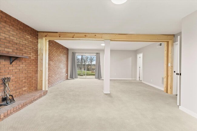 Building Photo - 122 Bright Ridge Dr