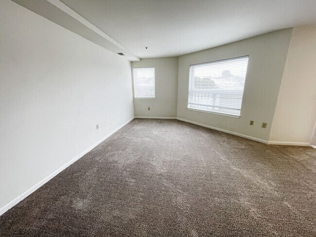 Building Photo - 1520 Noriega St
