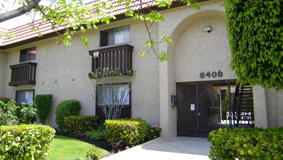 Building Photo - Whittier Santa Fe Apartments