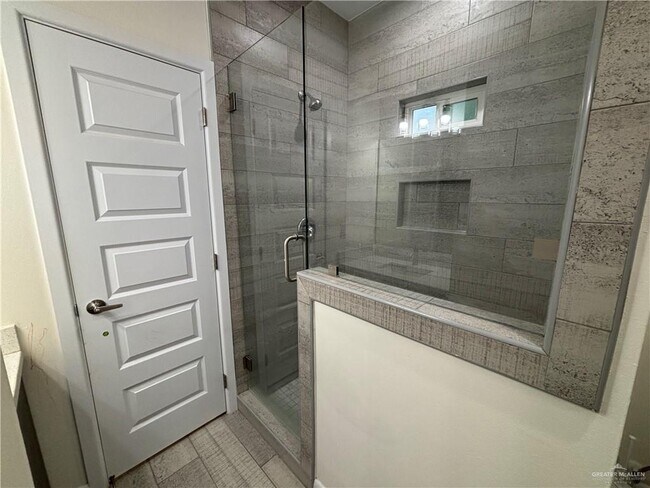 Building Photo - 212 Lauryn Dr
