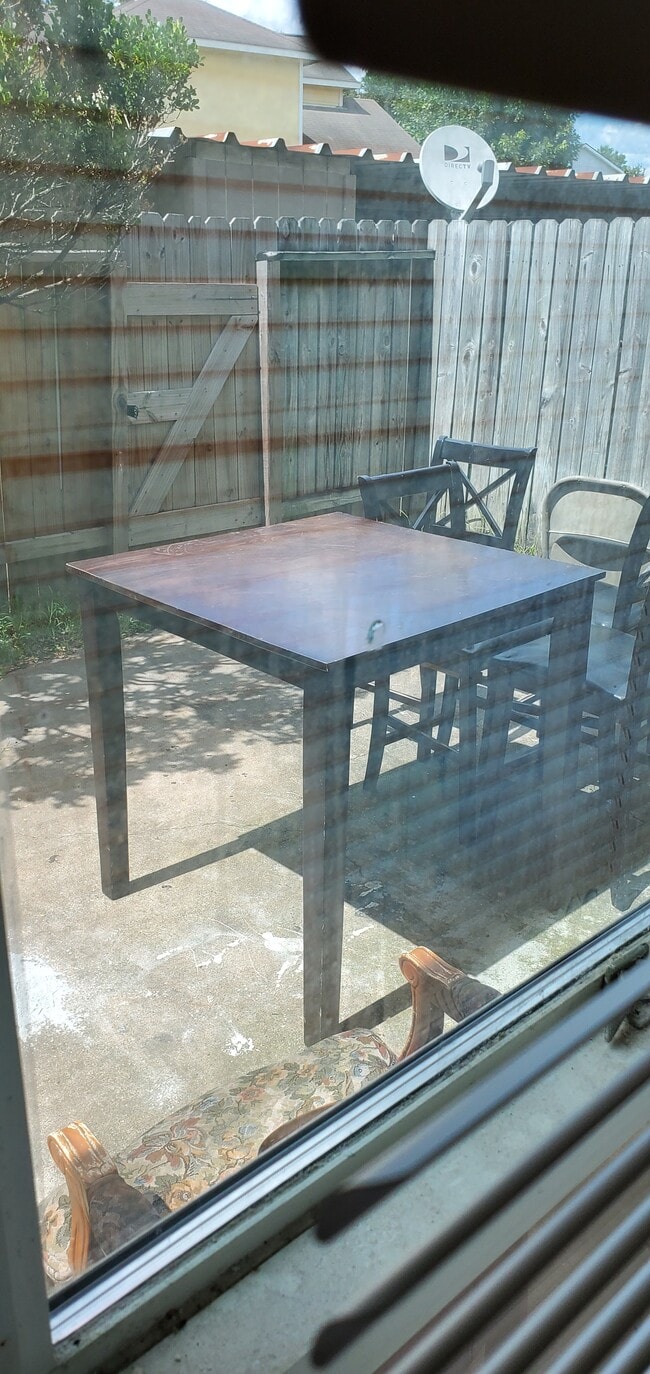Patio - 2115 Greenbriar Colony Dr
