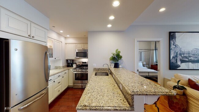 Building Photo - 27 Bowdoin St