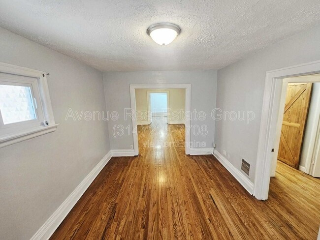 Building Photo - 3717 Cambridge Ave