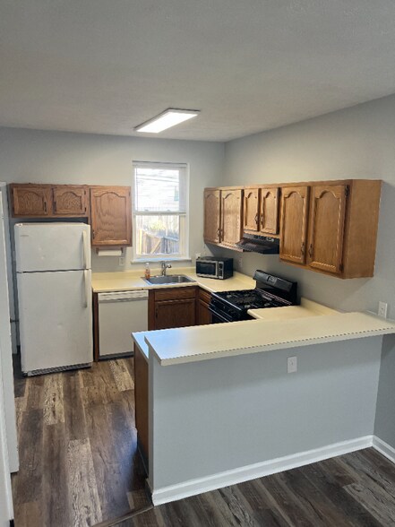 Building Photo - 2023 Carey Wy