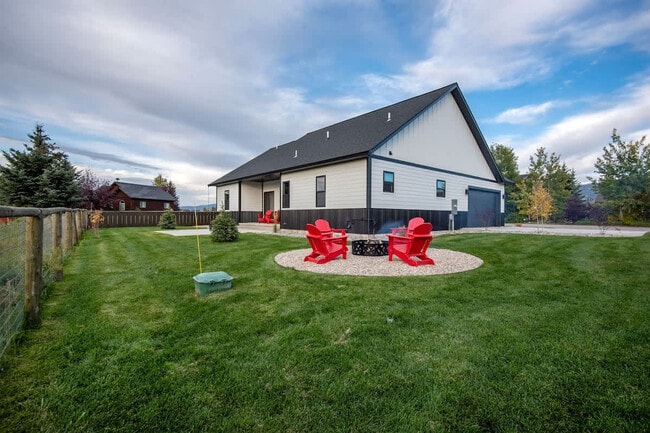 Building Photo - 444 Cowboy Trail