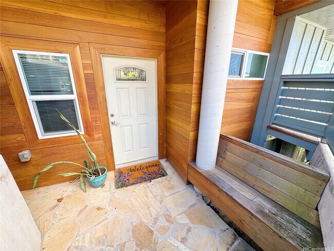 Building Photo - 2578 Pacific Heights Rd