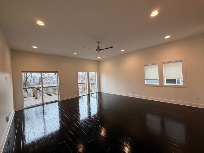 Building Photo - Beautiful Modern Home in Nashville Near the Fairgrounds