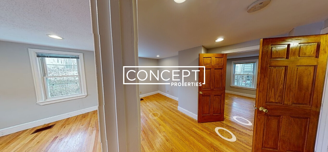 Building Photo - 429 Franklin St