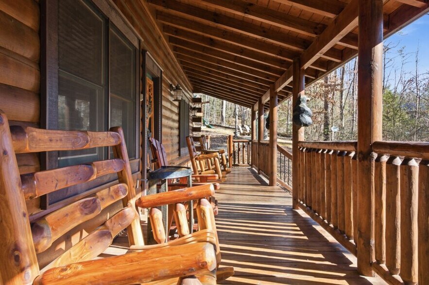 Building Photo - 2329 Bogle Spring Loop