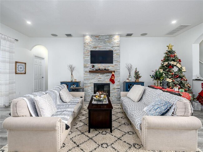 Building Photo - 4015 Duke Firth St