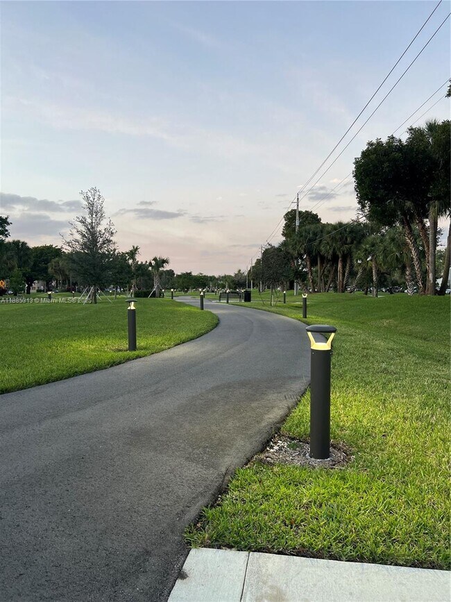 Building Photo - 12550 SW 15th St