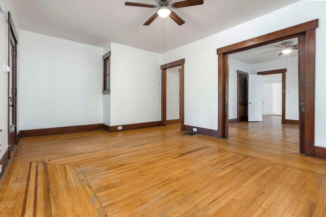Building Photo - 145 N Keats Ave