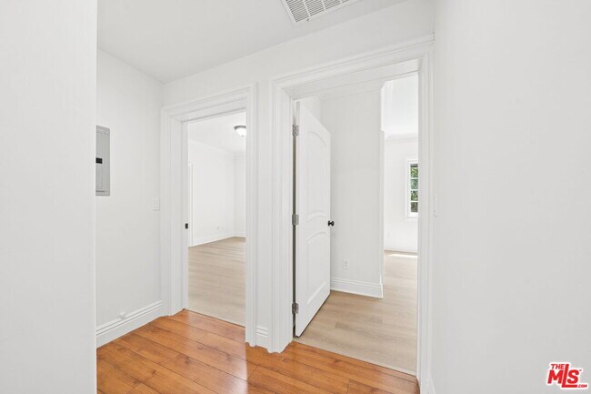 Building Photo - 14654 Gault St