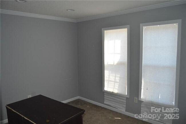 Building Photo - 110 Steam Engine Dr