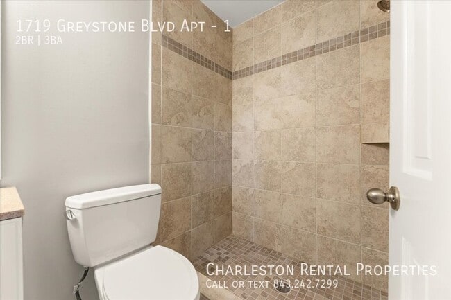 Building Photo - 1719 Greystone Blvd