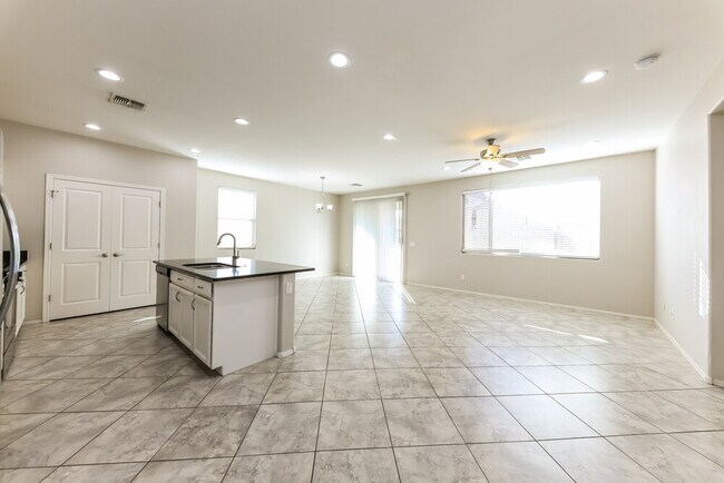 Building Photo - 1287 N 166th Ave