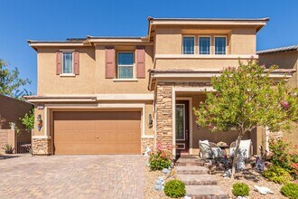 Building Photo - MODERN DESIGNED 4-BED, 3-BATH HOME IN SOUT...