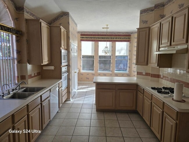 Building Photo - 2727 Gregway Ln