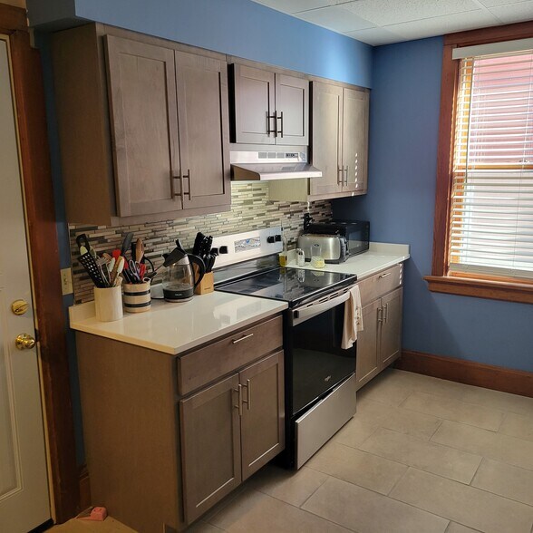 Building Photo - 23 N Hancock St