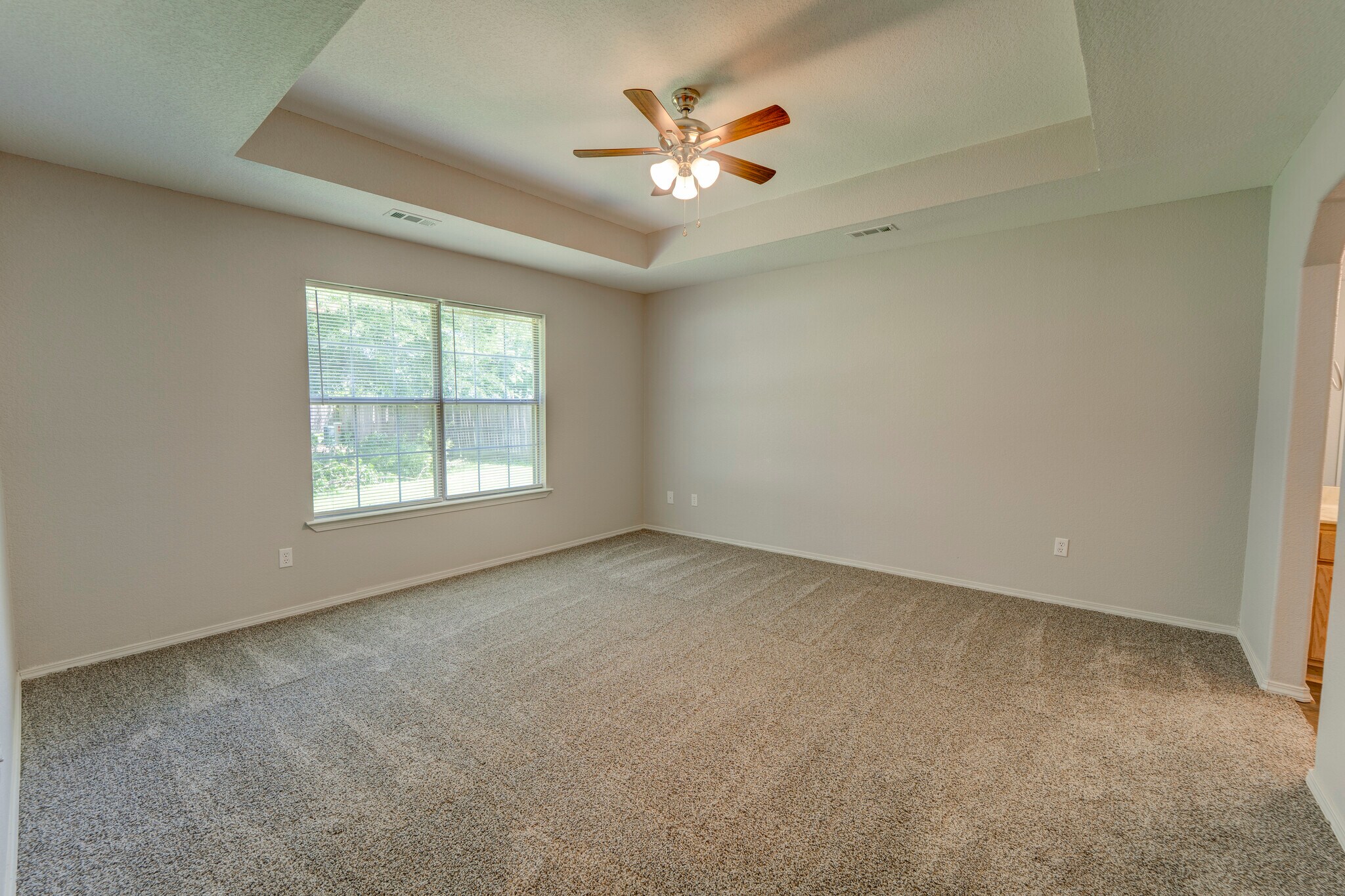 Building Photo - 40 Briarmeadow St