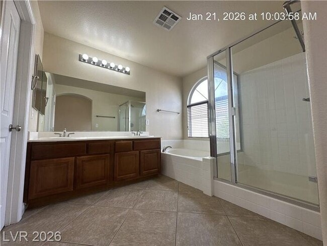 Building Photo - WONDERFUL NW HOME LOCATED IN THE ELKHORN RANCH COMMUNITY!!