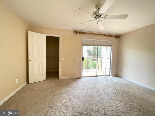 Building Photo - 10353 Sager Ave