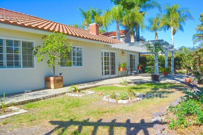 Building Photo - 1458 Dara St