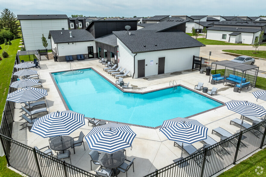 Pool - Rialto Townhomes