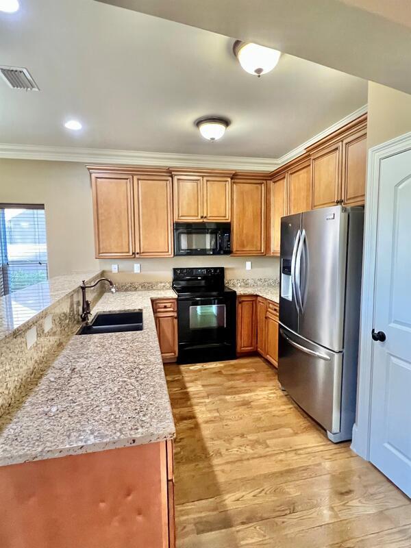 Building Photo - 250 Calusa Blvd