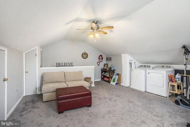 Building Photo - 2019 Easter Ave