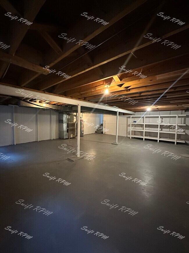 Building Photo - 9805 Carter Dr