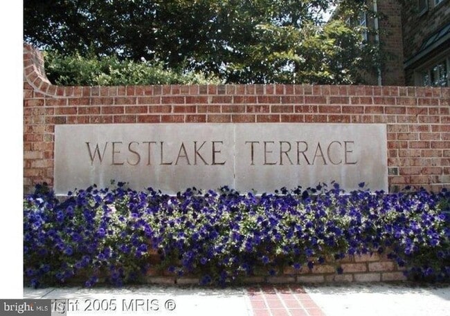 Building Photo - 7580 Westlake Terrace