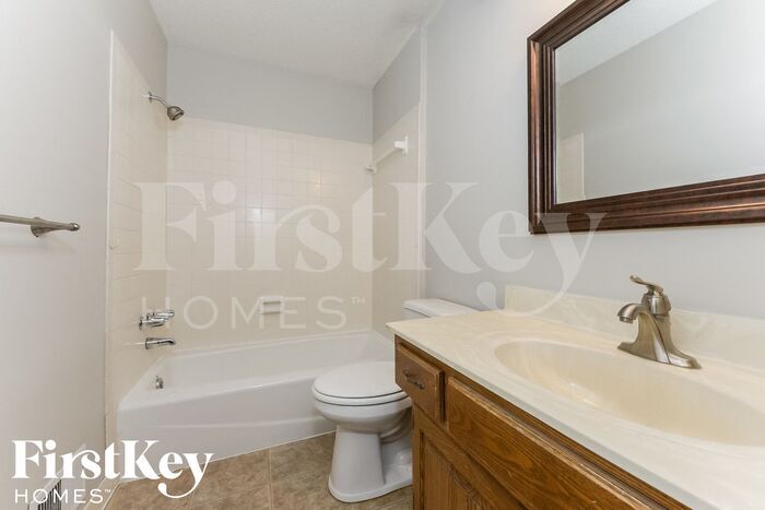 Building Photo - 510 Buena Vista Dr