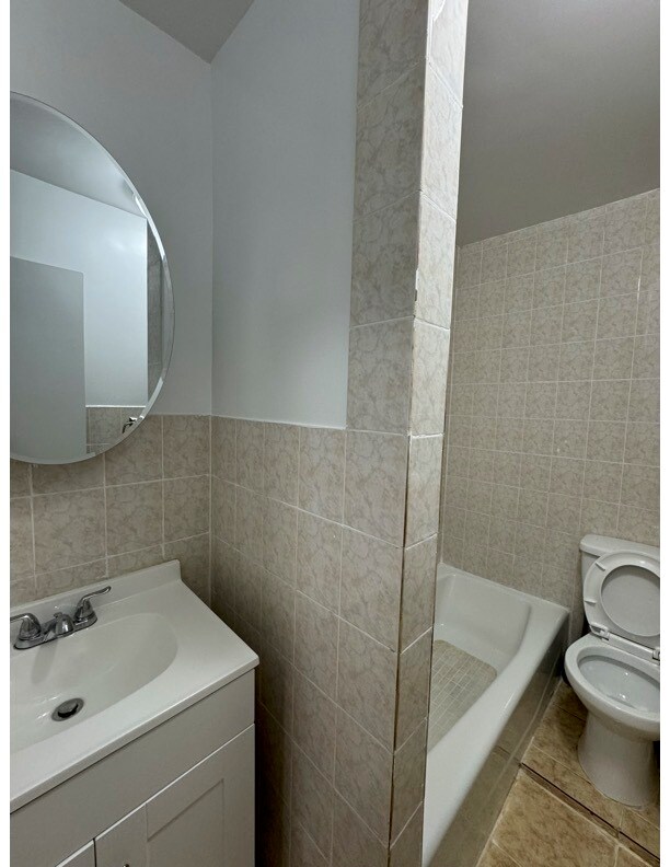 Bathroom - 6865 76th St