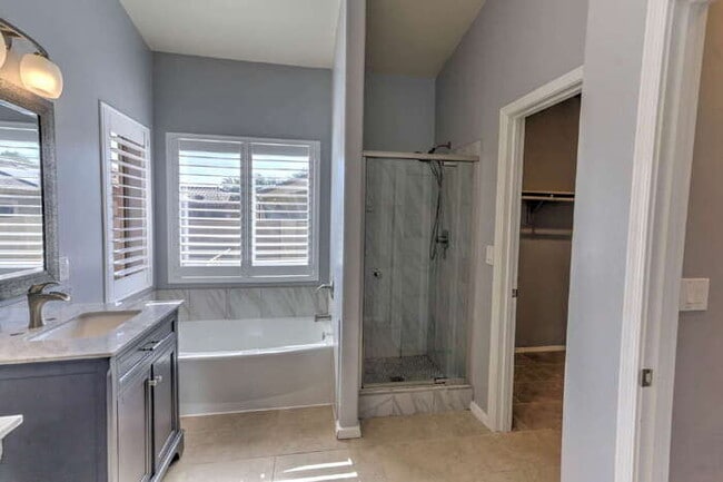 Building Photo - Rancho Sahuarita