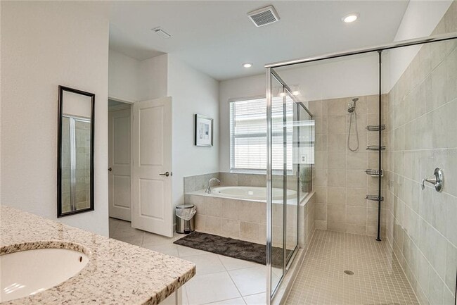 Building Photo - 3250 Weston Manor Dr