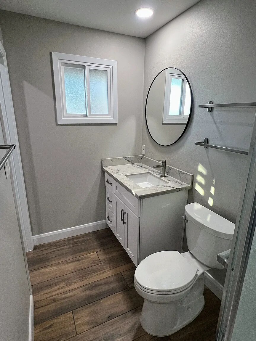 Building Photo - 2508 E Loyola Dr