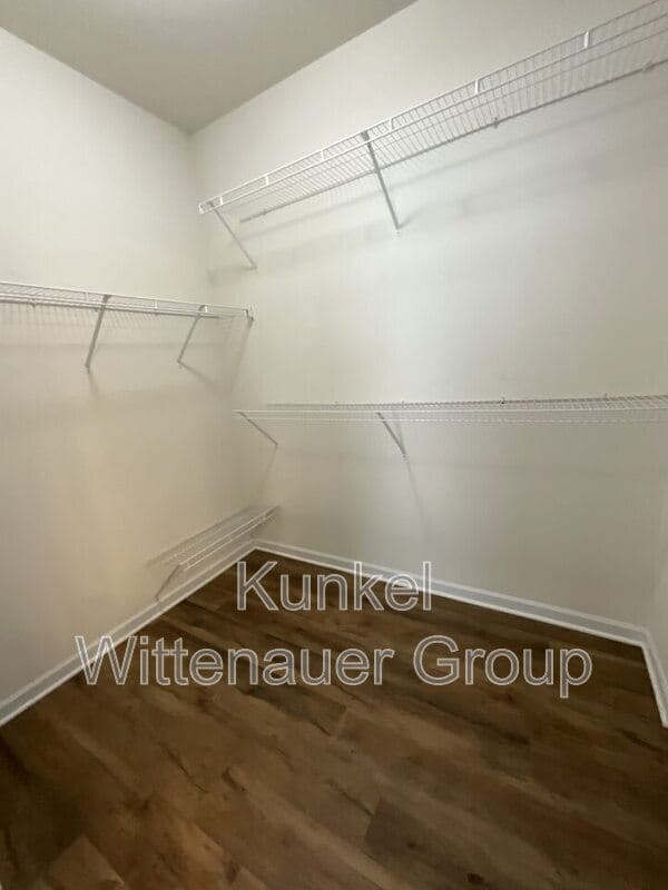 Building Photo - 2308 Four Lakes Dr