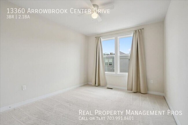 Building Photo - 13360 Arrowbrook Centre Dr