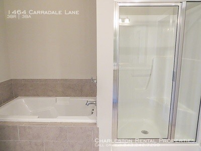 Building Photo - 1464 Carradale Ln