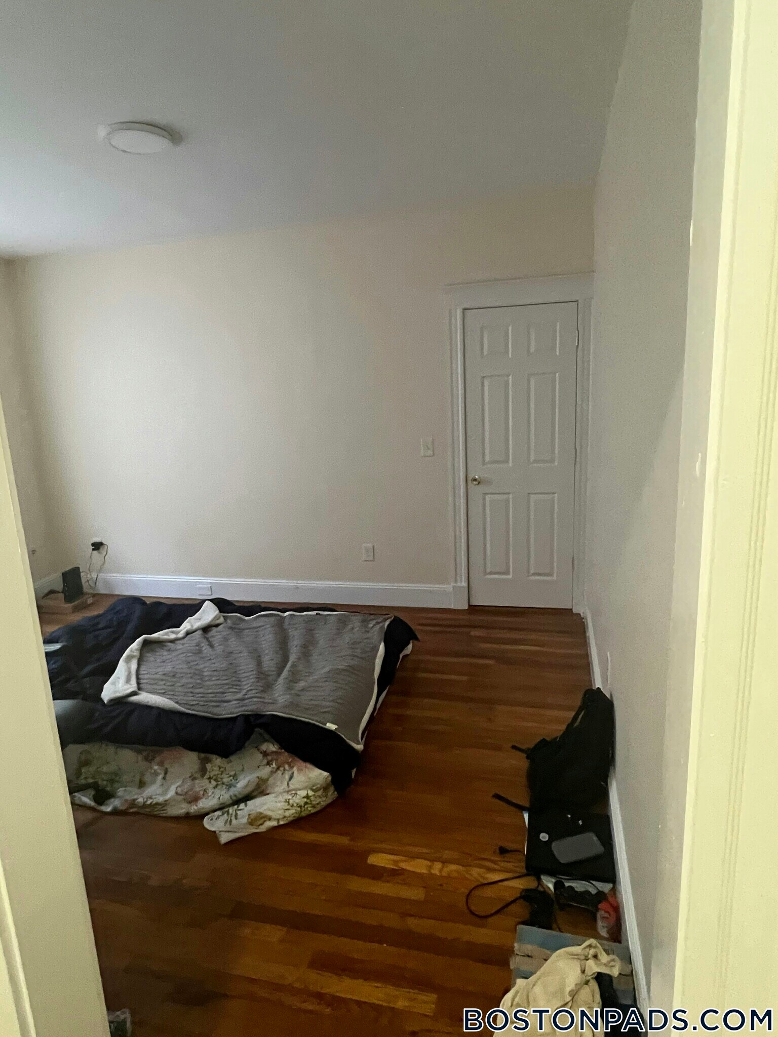 Building Photo - 55 Park Dr