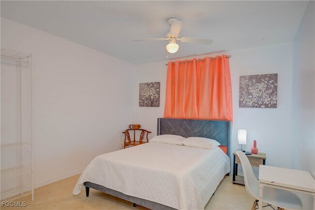 Building Photo - 1904 NE 19th Ave