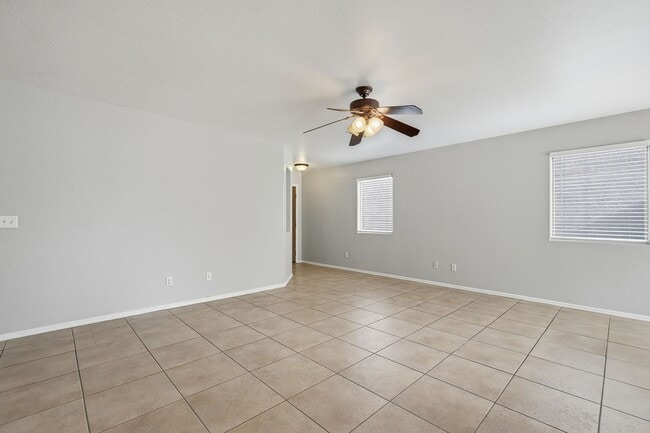Building Photo - Johnson Ranch 3 Bedroom! Tile Throughout All Appliances!